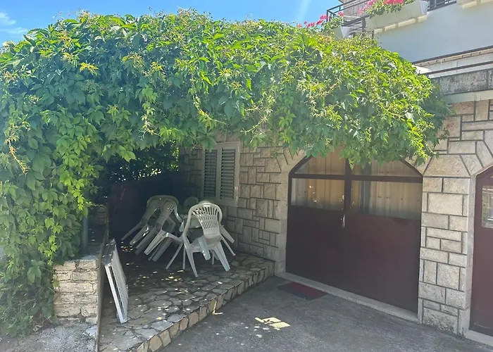 Apartmani Tina